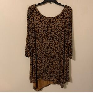 Leopard print top